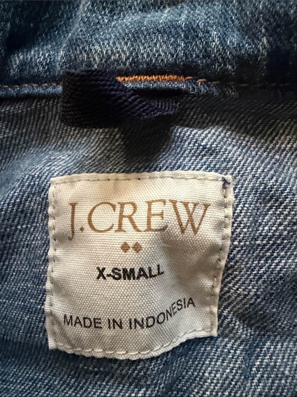 J crew Jean jacket Classification - Picture 2 of 4